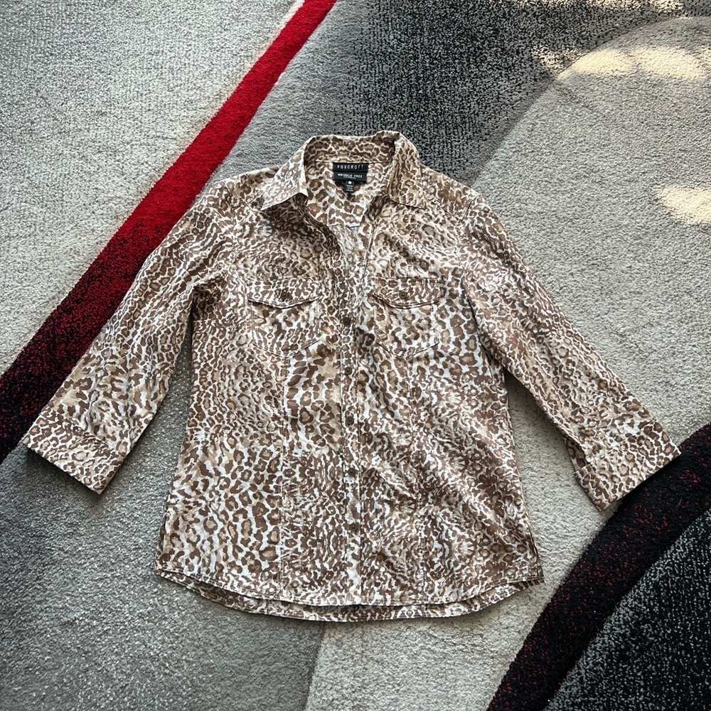 Foxcroft Animal Print Wrinkle Free Fitted Fit Shirt